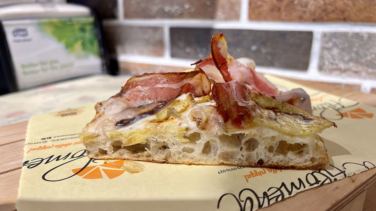 "Ficu miu" è nata la pizza a base di patate, pancetta e fichi: una bomba di sapori calabresi