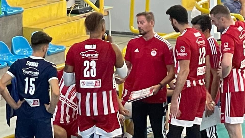 VOLLEY -  Al via il Trofeo Città del Codex e del Castello. Tra tanti appassionati e grande partecipazione