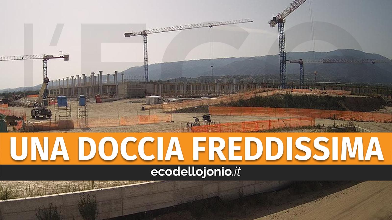 Nuovo ospedale, piomba un problema immenso: a Insiti non c’è acqua né fognatura. Cantieri verso lo stallo