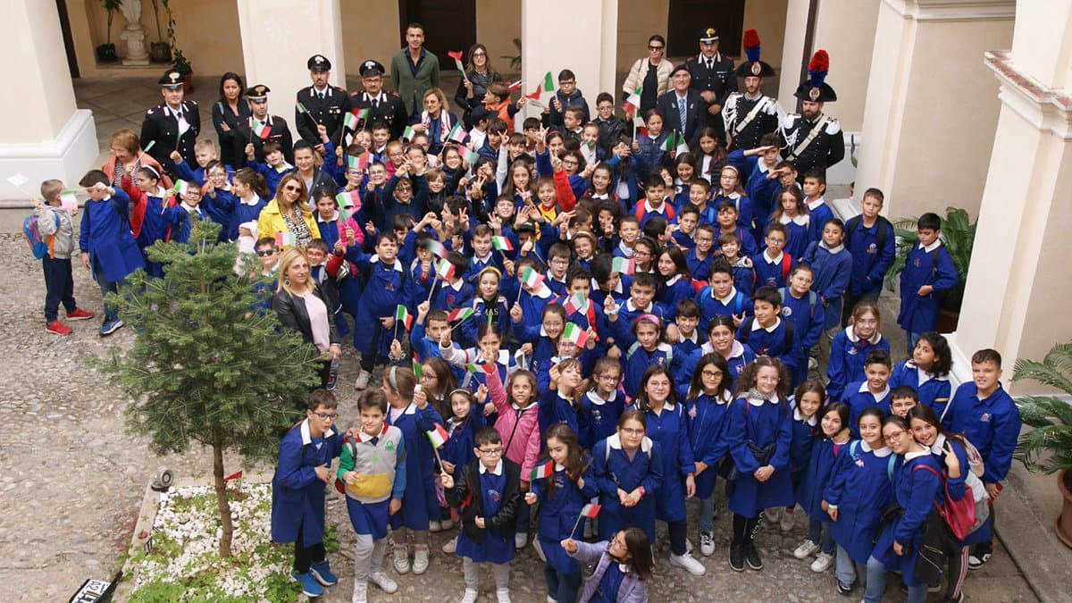 A Castrovillari caserme aperte a cittadini e studenti per "educare alla legalità"