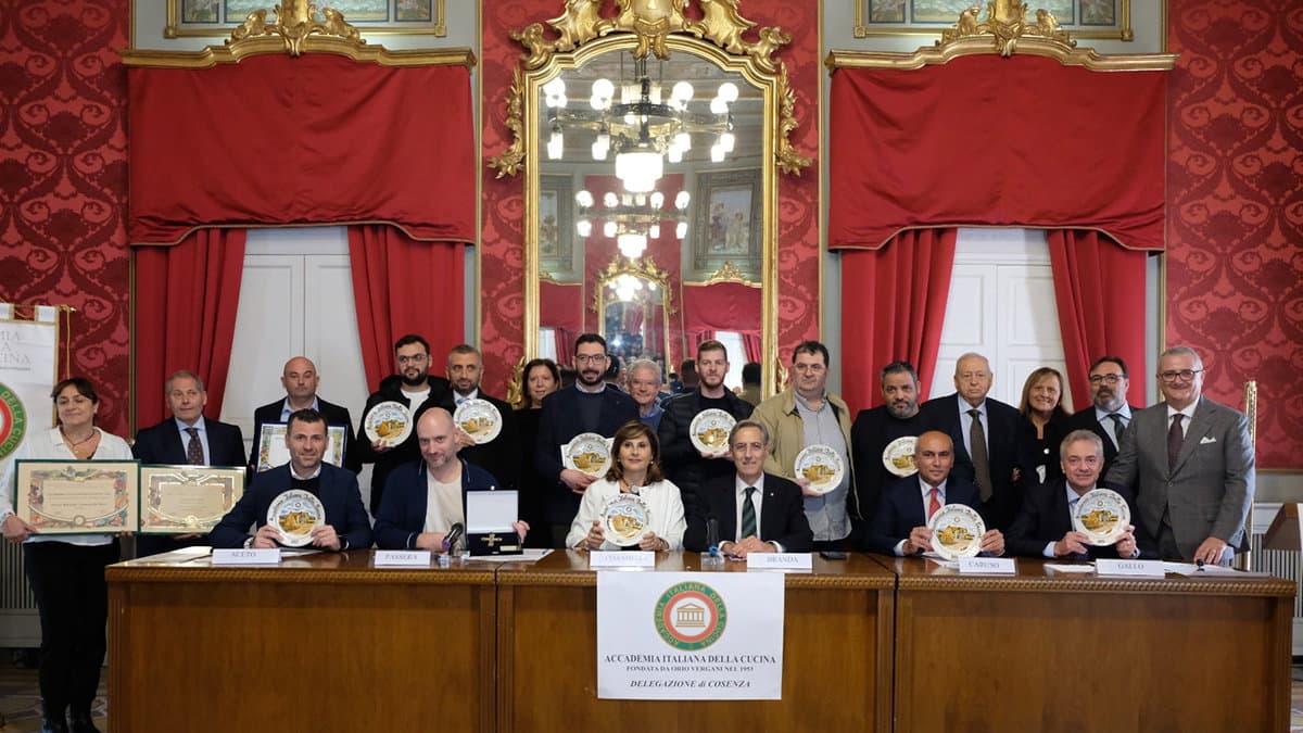 L' Accademia Cucina Italiana di Cosenza  premia le migliori realtà gastronomiche del 2022