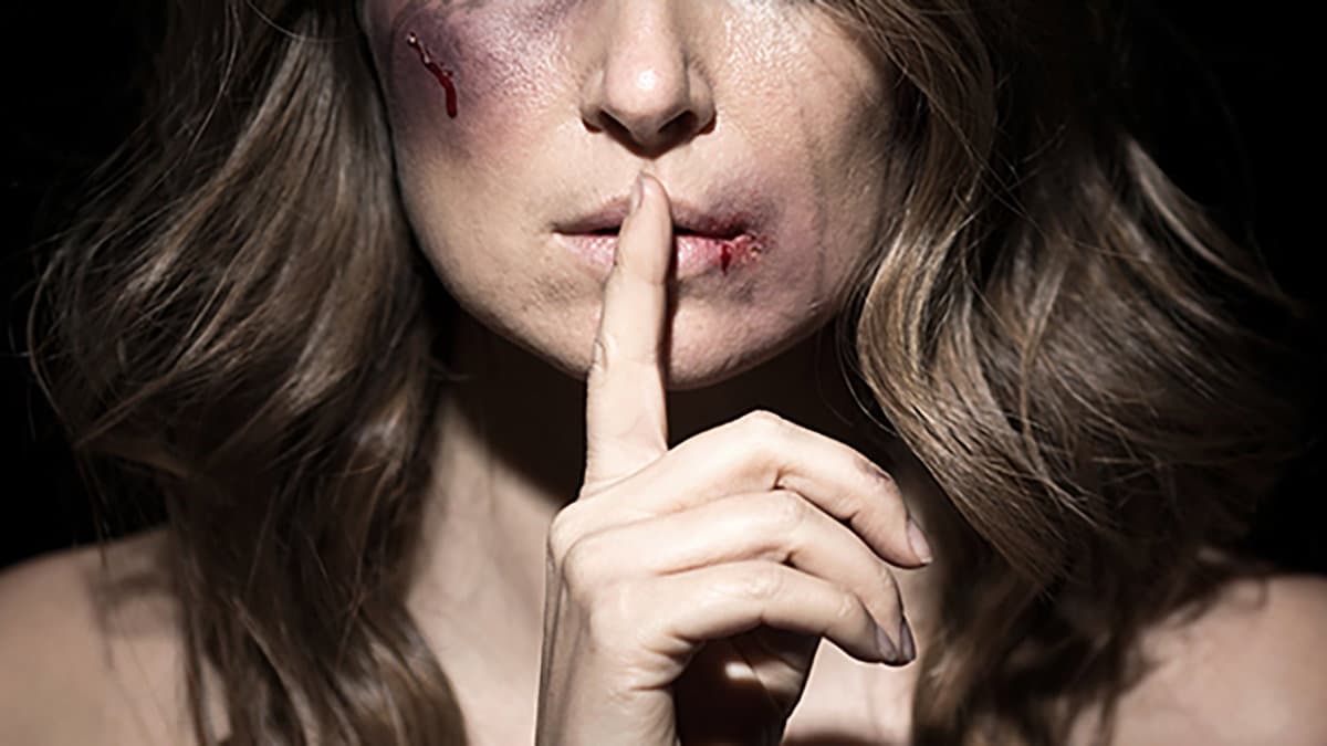 “Sradichiamo la violenza, coltiviamo l’amore”. Evento a Crosia per la giornata della violenza sulle donne