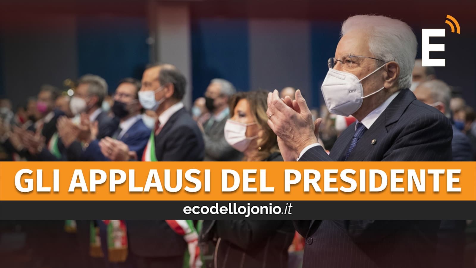 Standing ovation e pacche sulle spalle per Stasi all'assemblea nazionale dell'Anci