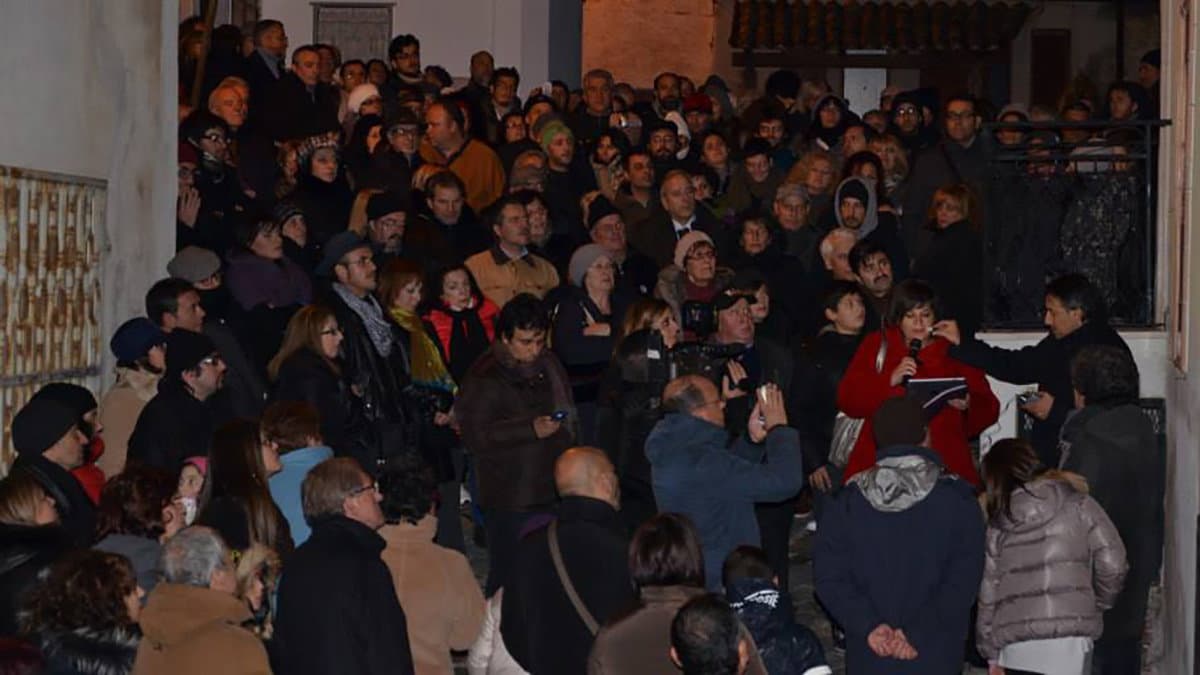 Una sfida a “colpi di versi”: estemporanea di poesia a Rocca Imperiale