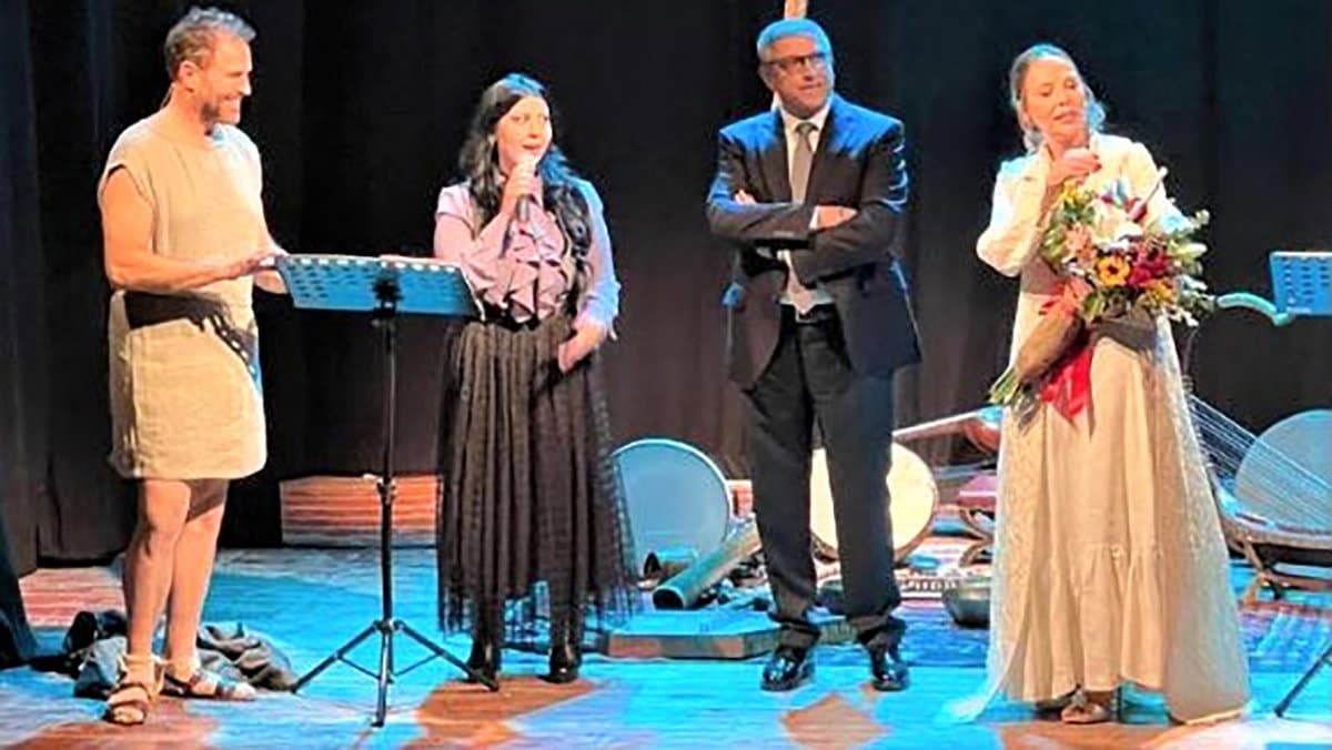 Successo per lo spettacolo “Mia moglie Penelope” al Teatro Comunale di Cassano