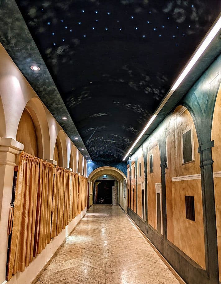 Il teatro Valente, quello scrigno di storie, tradizioni e leggende nel cuore del centro storico di Corigliano