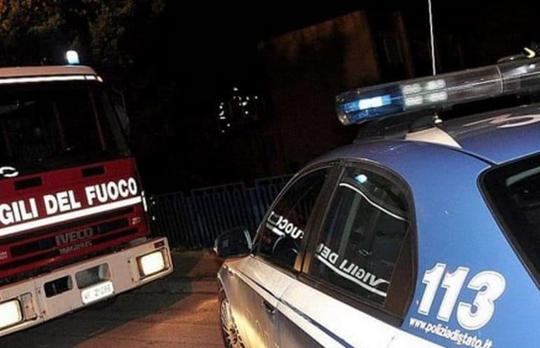 Appartamento in fiamme. Donna salvata da Polizia e dai Vigili del Fuoco
