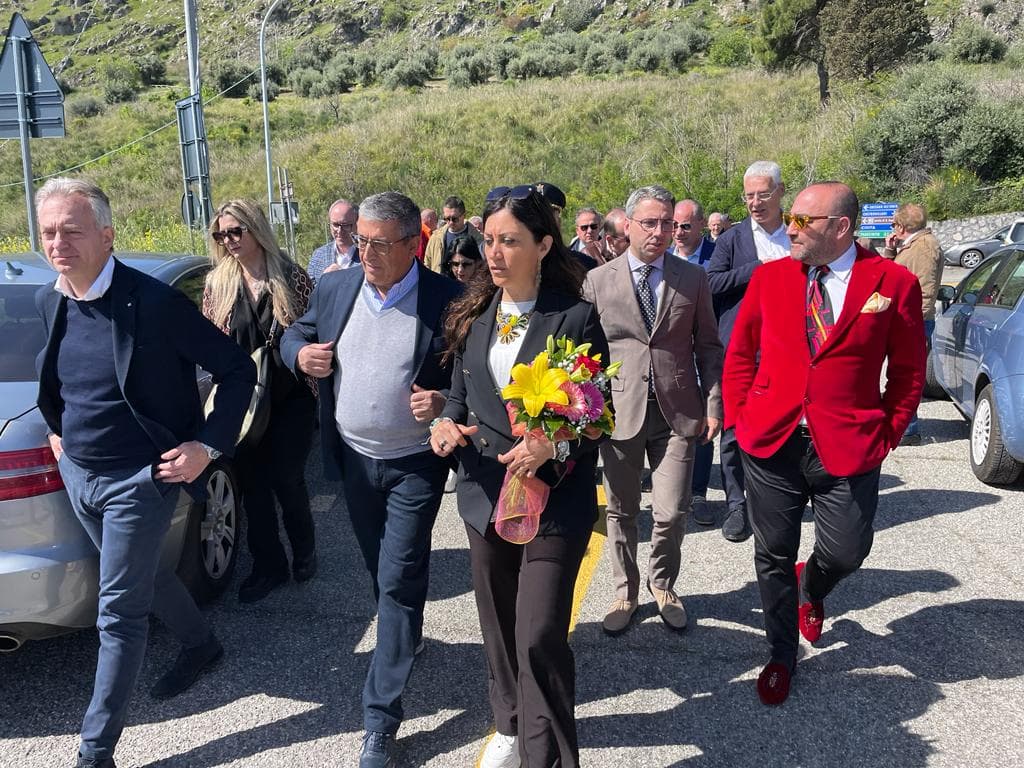 Inaugurata questa mattina la  Provinciale 164 Civita-Cassano. Era chiusa da 15 anni