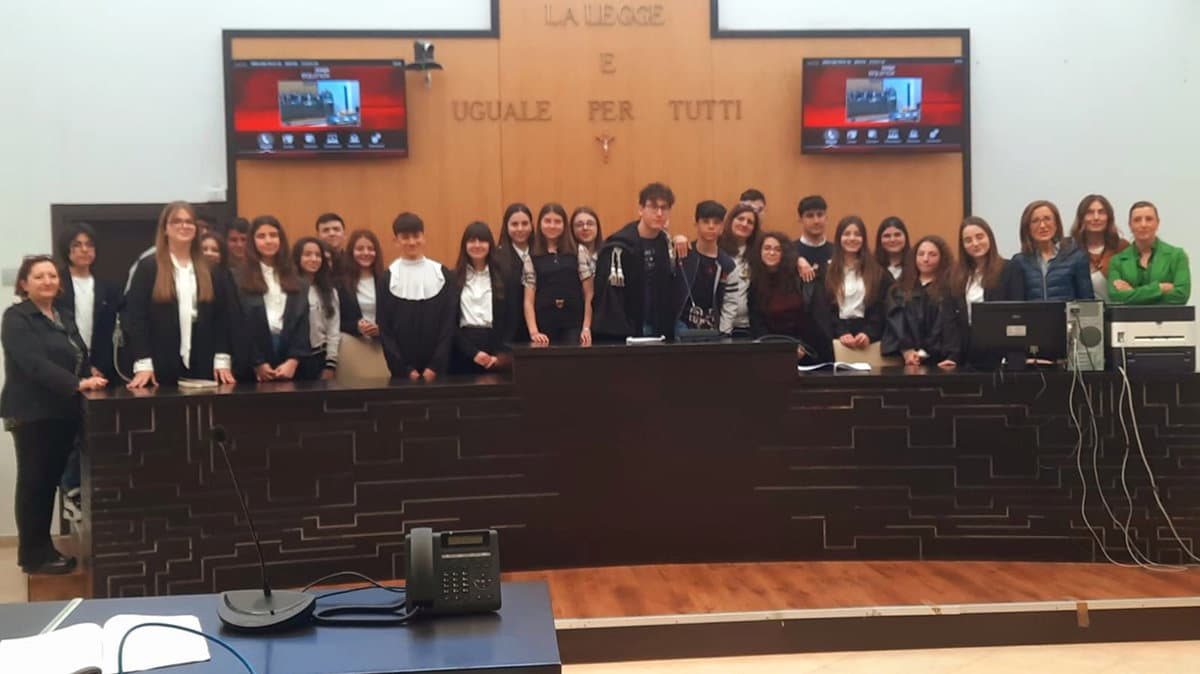 All'I.C. "C. Levi" il progetto educativo “Ciak…un processo simulato per evitare un vero processo"