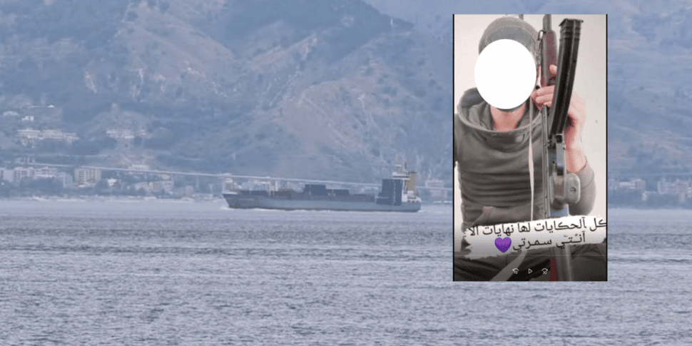 Due presunti terroristi su una nave al largo della Calabria Jonica. Sul loro cellulare foto con kalashnikov in mano