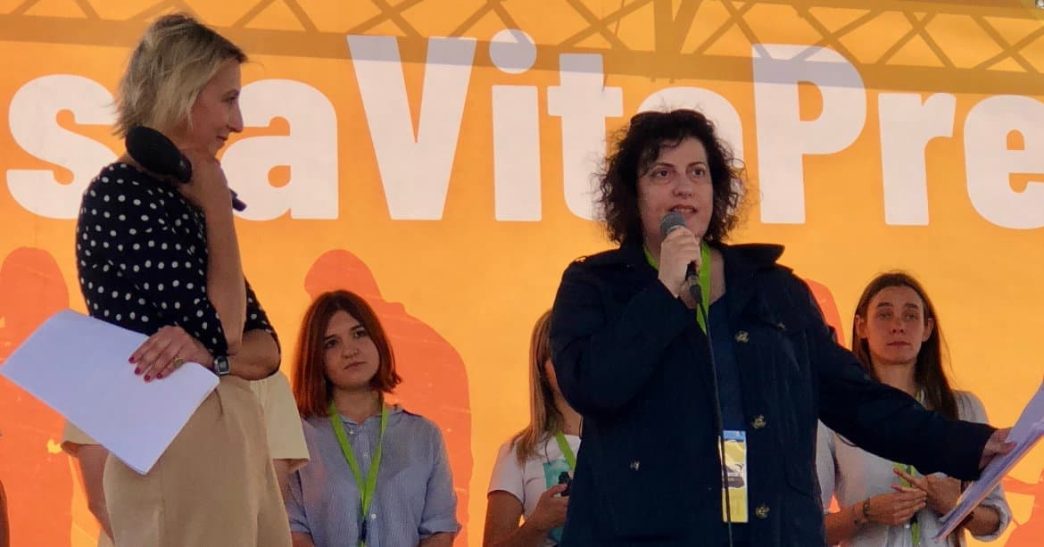 Gli autisti licenziati dalla Simet sul palco del M5S per dire basta alle vite precarie