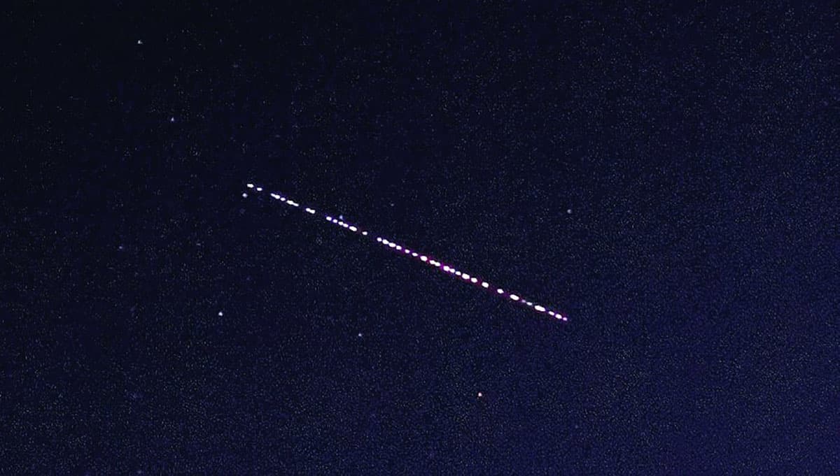 Stanotte il trenino dei satelliti Starlink passa anche da Corigliano-Rossano e sarà visibile ad occhio nudo