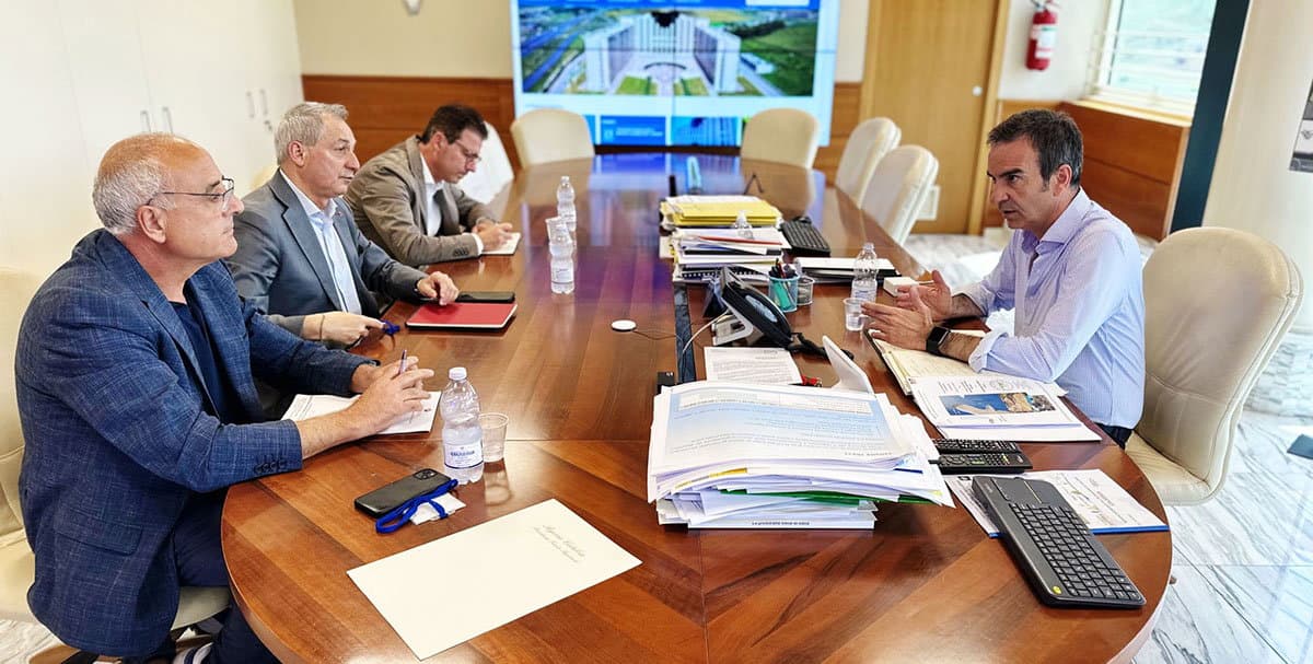 I sindacati incontrano Occhiuto sulle emergenze calabresi: infrastrutture, sanità, trasporti le priorità