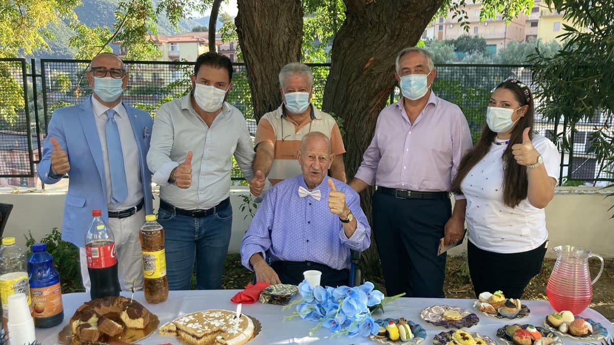 Molinaro fa visita alla comunità per anziani "Teniamoci Stetti" di Paludi