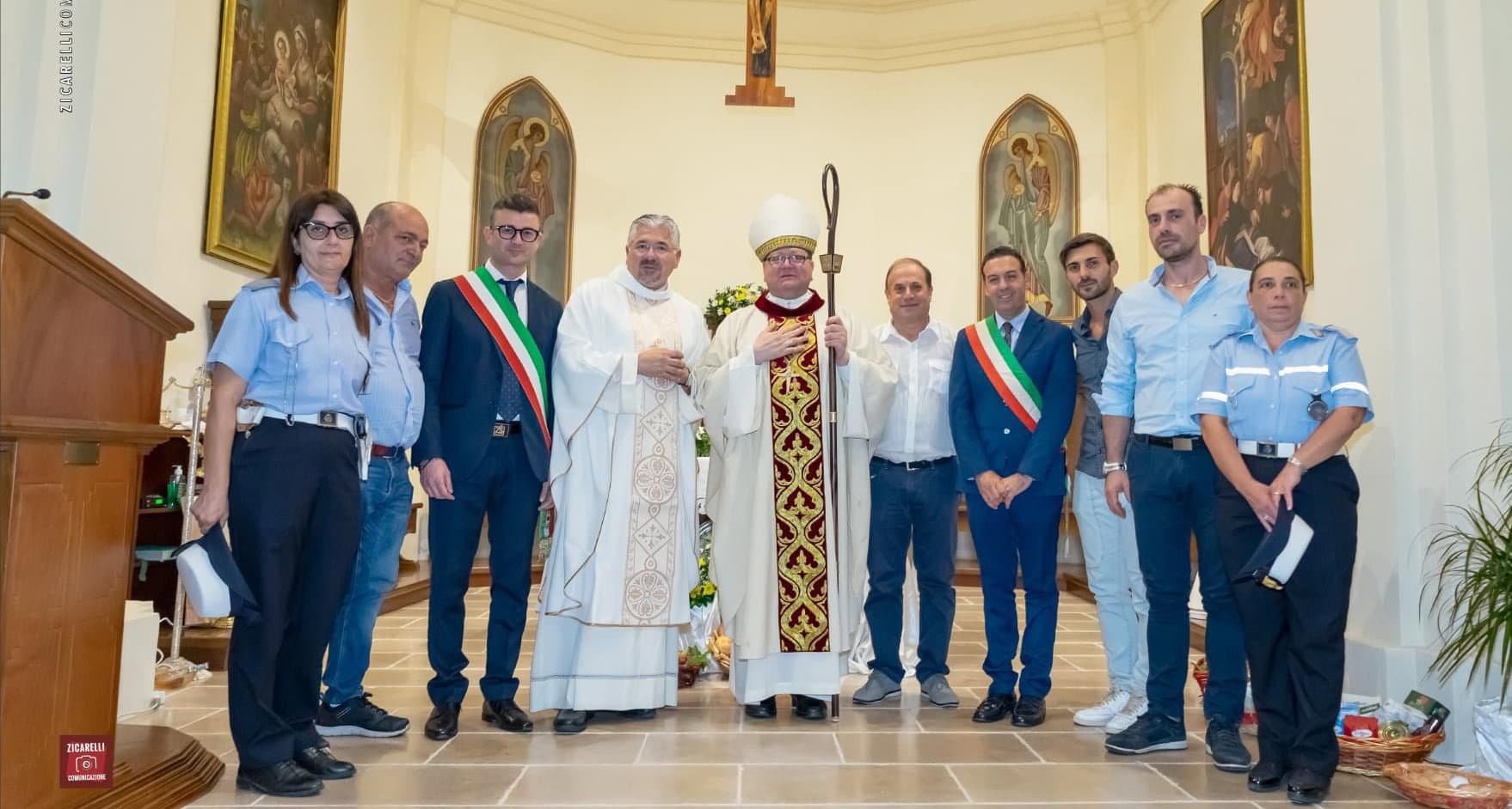 Caloveto: il Sindaco e il nuovo parroco visitano le scuole