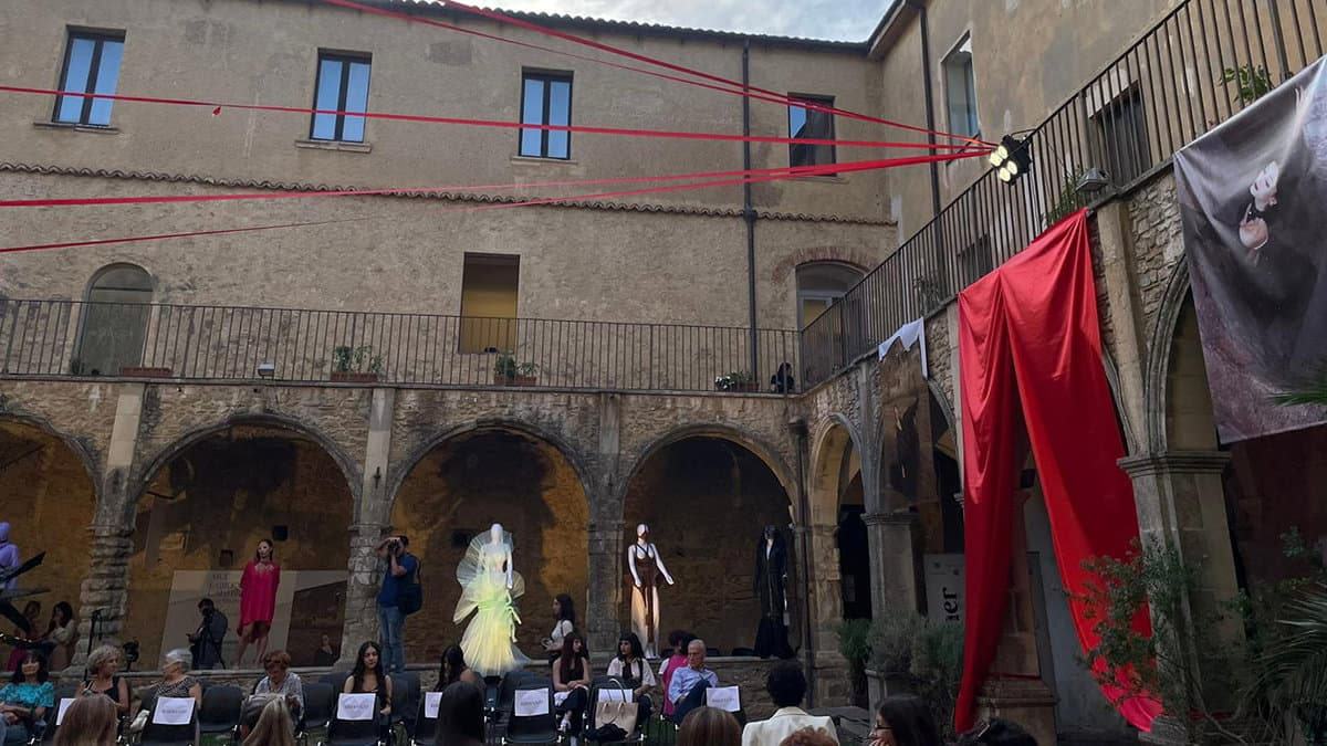Barbieri sposa il progetto Art Fabrique: moda e cucina per raccontare la Calabria non convenzionale
