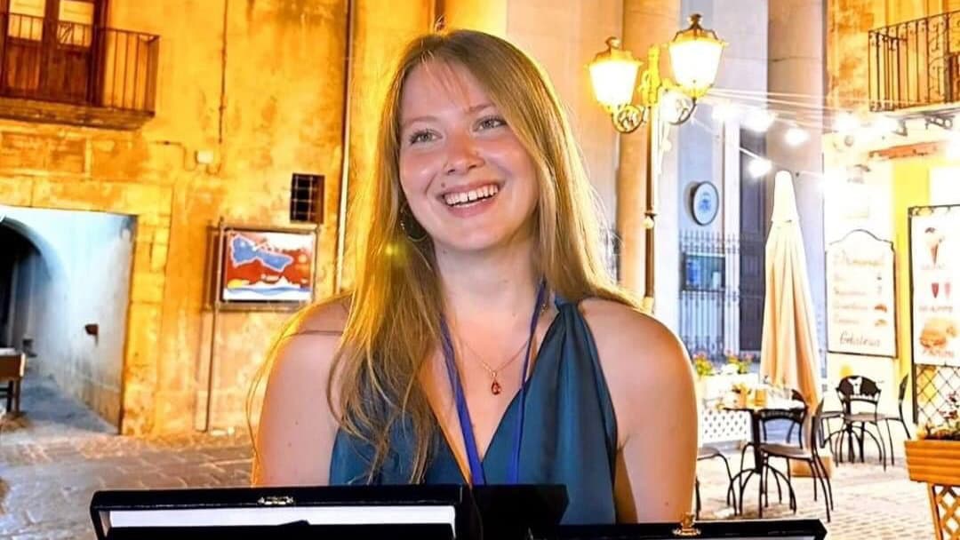 Cariati porta fortuna: Gloria Riggio vince il Poetry Slam 2023