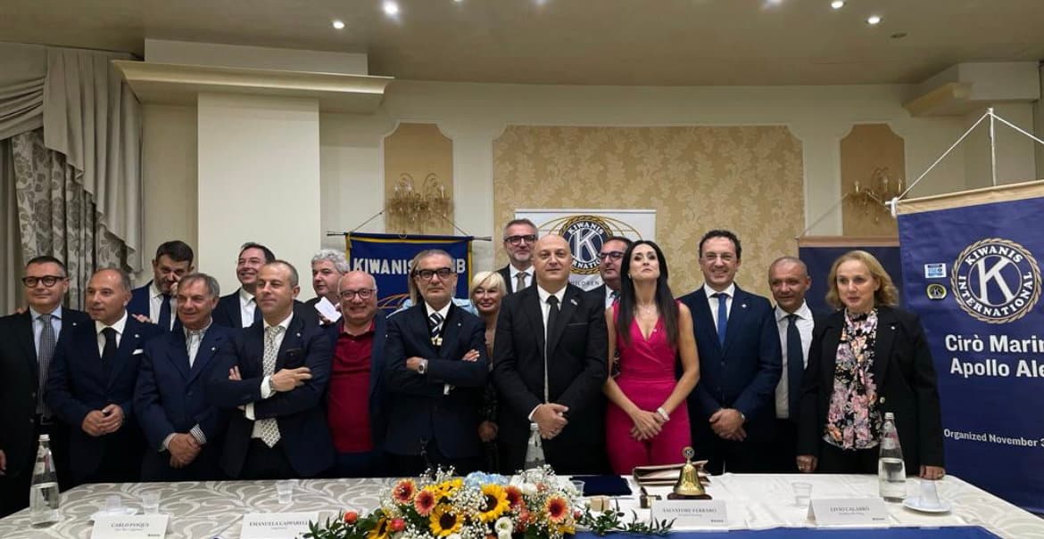 Passaggio della Campana del Kiwanis club Corigliano-Rossano Ippodamo da Mileto