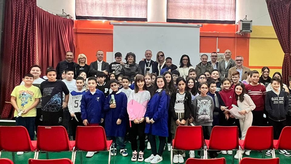 Service Kiwanis all'Istituto Amarelli per la "Giornata mondiale dei diritti dell'Infanzia e dell'Adolescenza"
