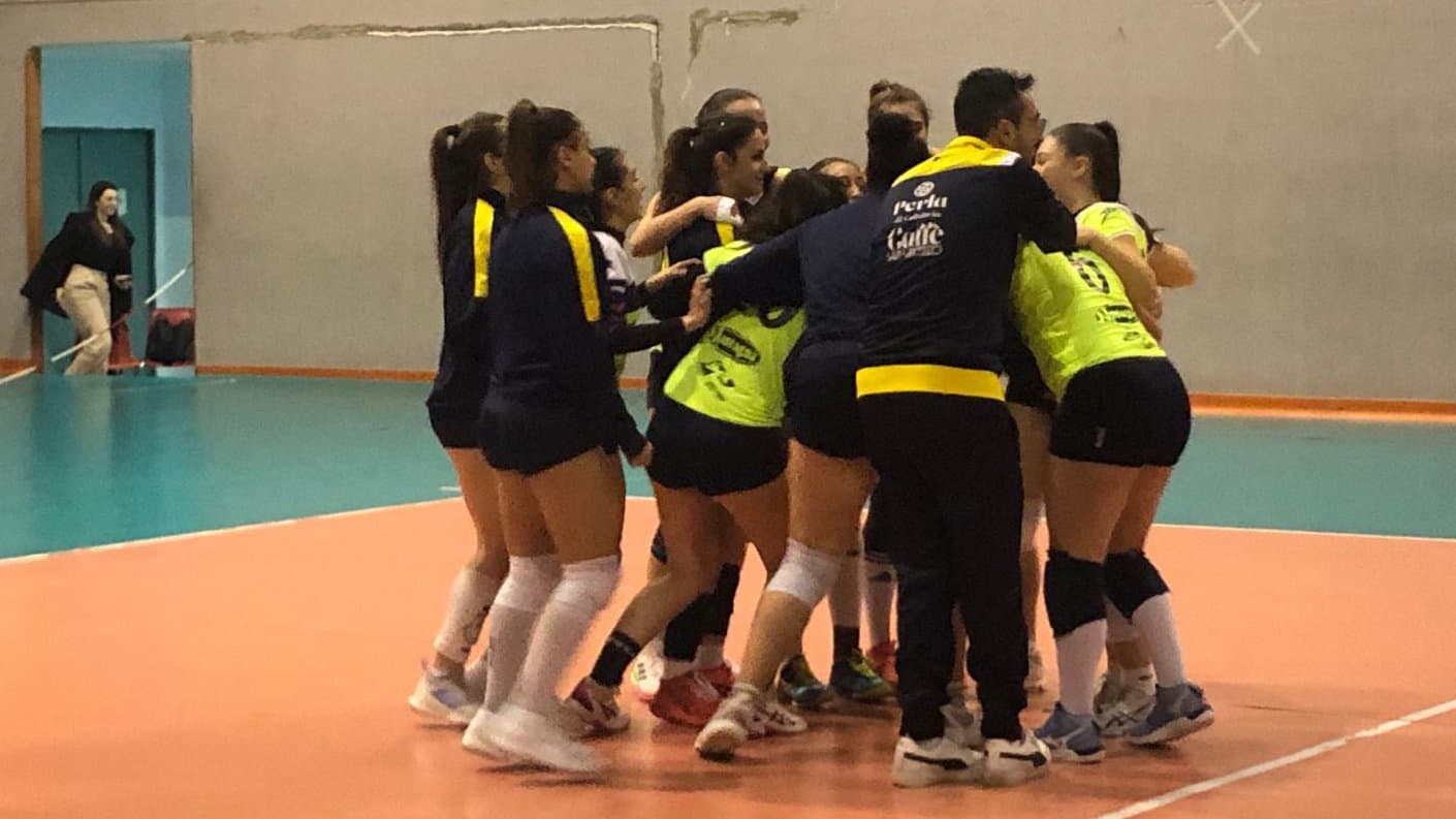 VOLLEY FEMMINILE - La Caffè San Vincenzo è vincente anche in Coppa Calabria