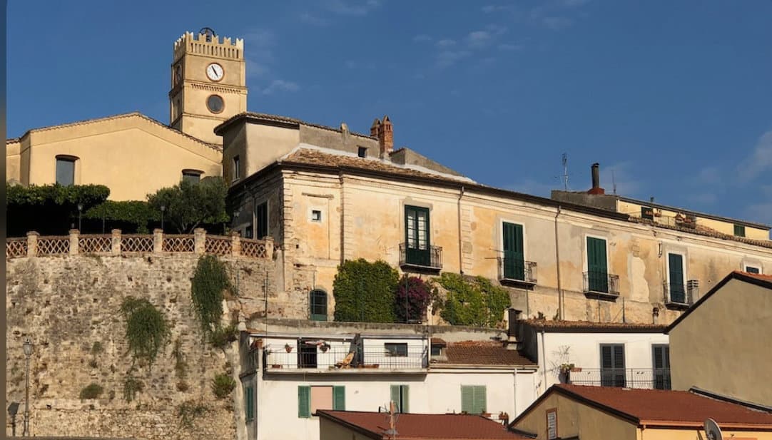 Igiene ambientale, Tavernise (M5S): «A Crosia si calpesta la dignità dei lavoratori»