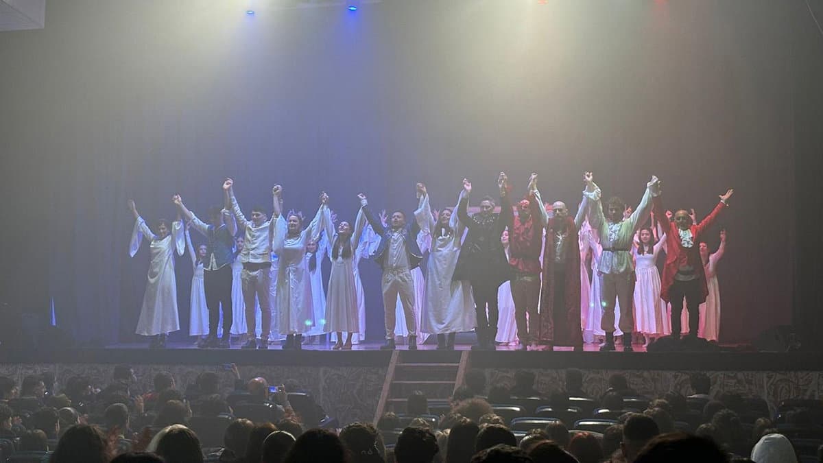 Tripudio per il musical "Romeo e Giulietta" a Trebisacce: sold out
