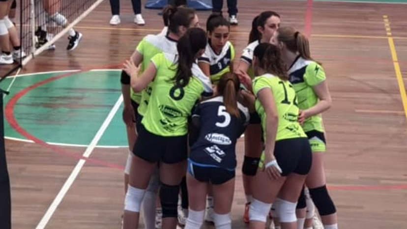 VOLLEY FEMMINILE - La Caffè San Vincenzo a Cosenza consolida i play off
