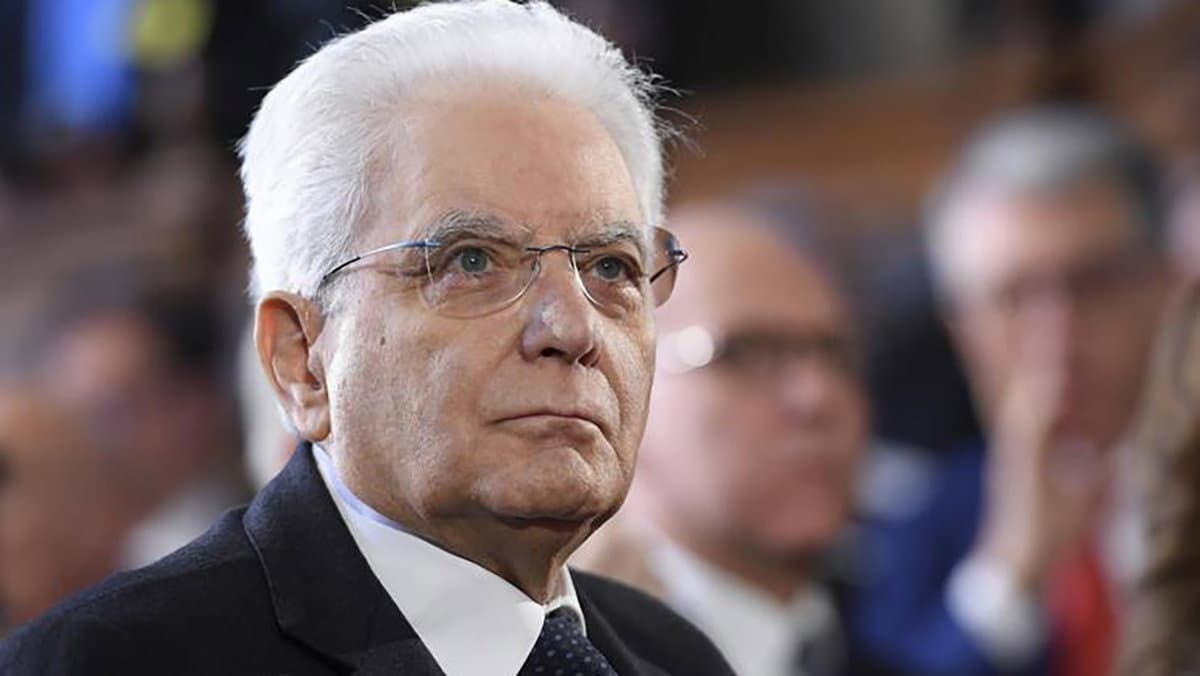 Mattarella  nella Calabria del  Nord-Est. «Un auspicio per le classi dirigenti a fare meglio. Grazie Presidente»