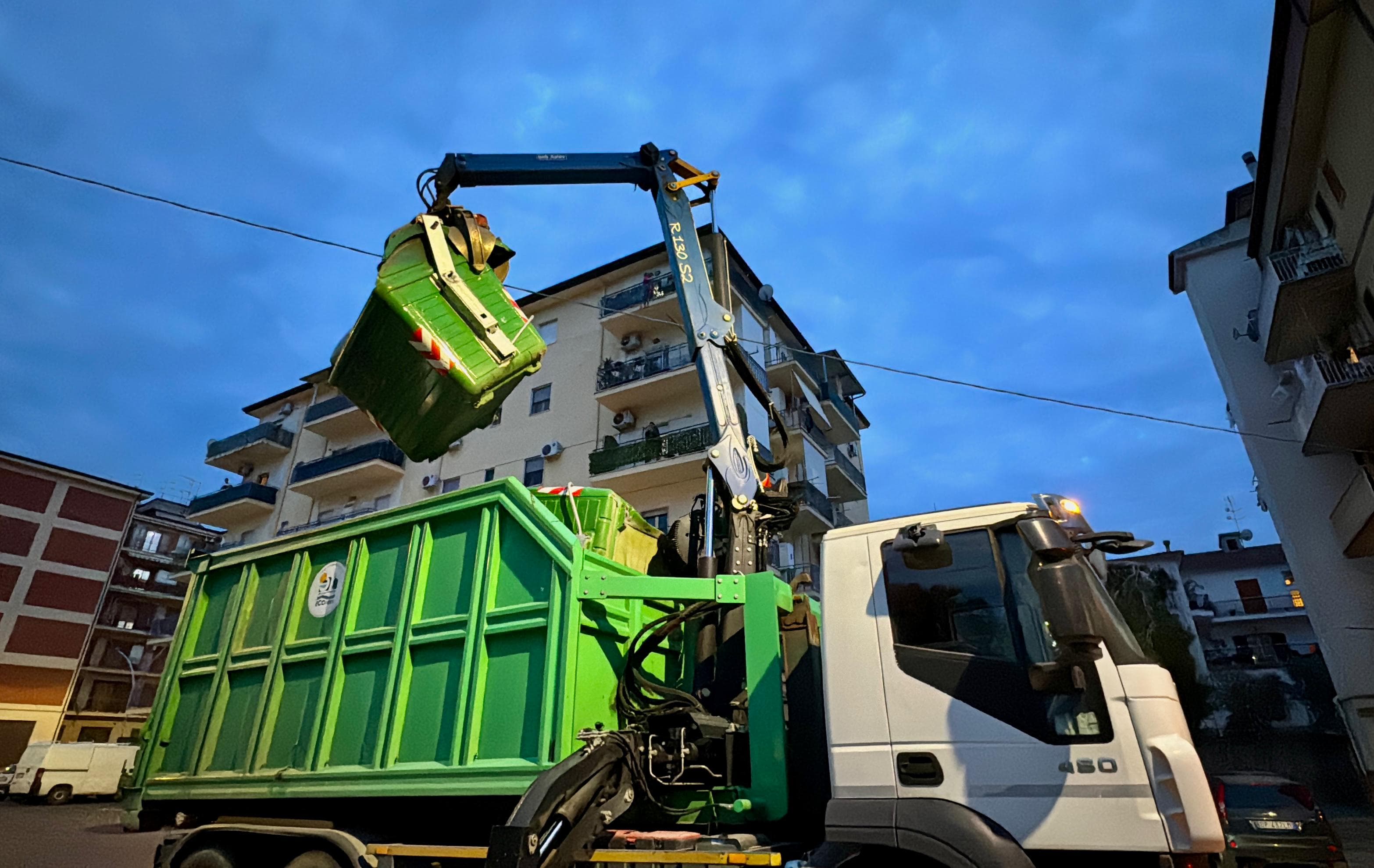 Portata a termine l'operazione "Via i cassonetti"