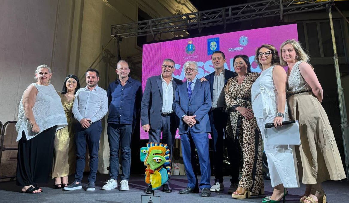 Grande successo per la prima edizione del Premio "Cassano Cultura" assegnato a Giancarlo Giannini