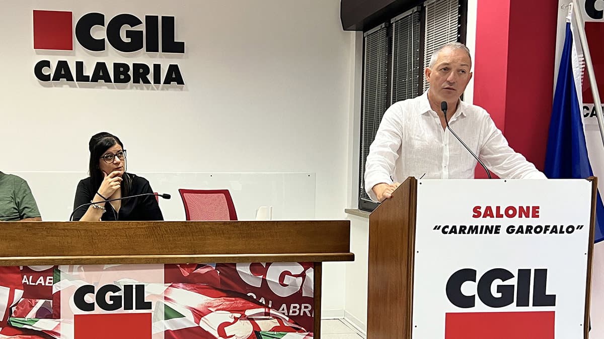«Occhiuto impugni il provvedimento e firmi per il referendum contro l'Autonomia Differenziata»