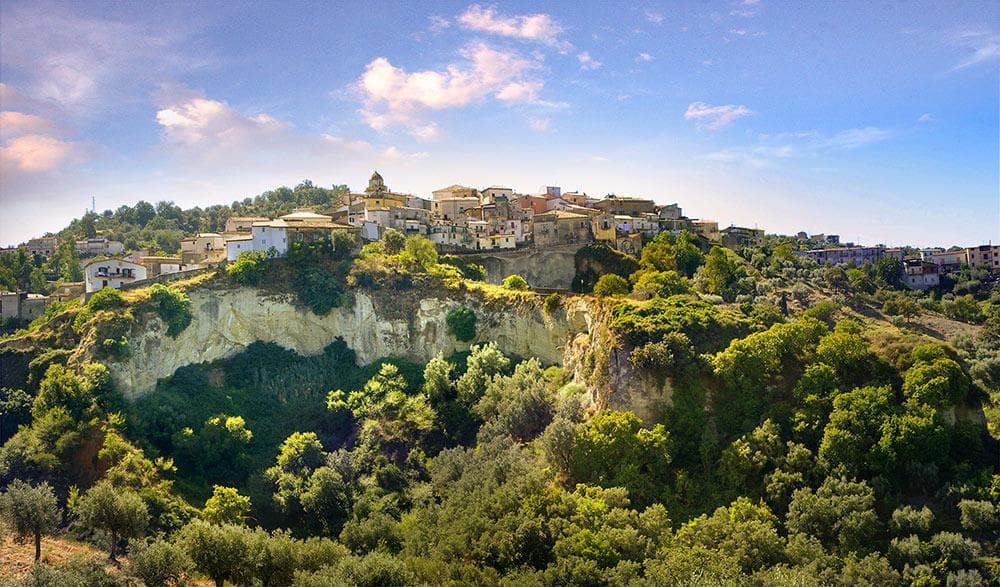 Estate a Caloveto, parole d'ordine: identità e centro storico