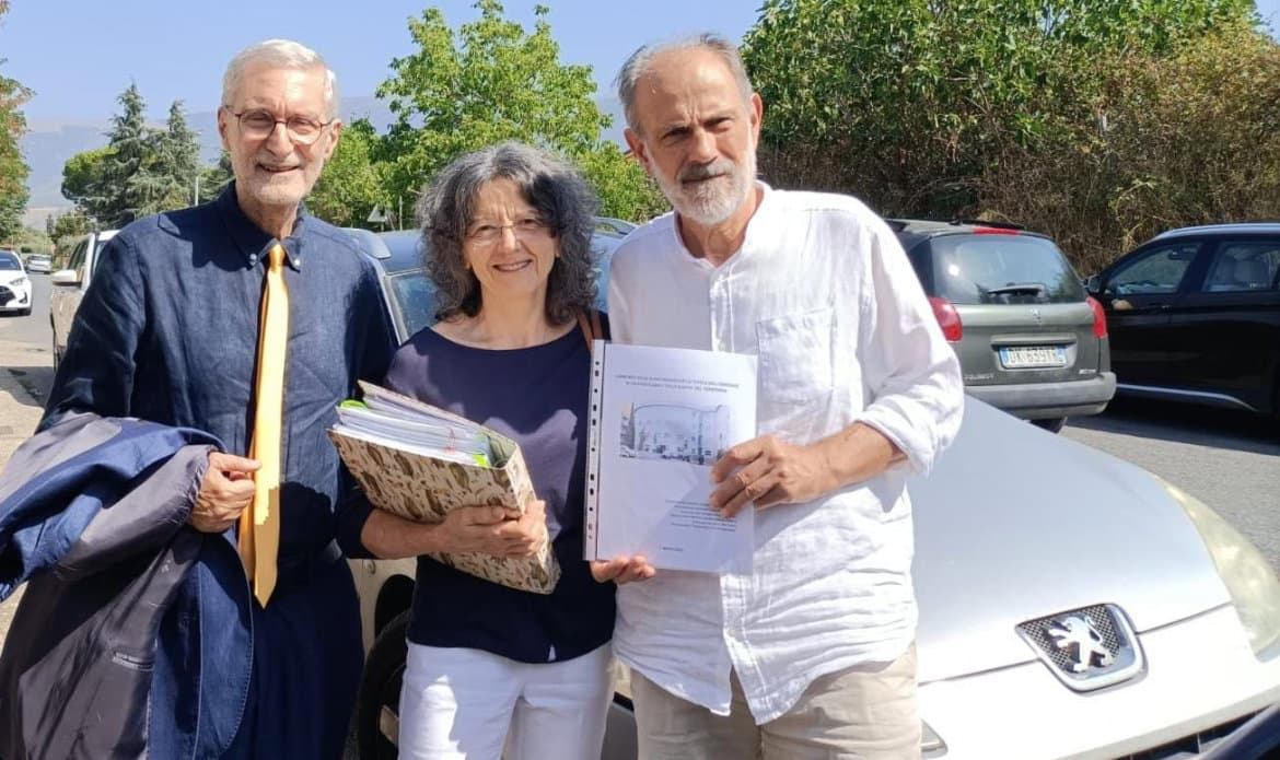 Spoke di Castrovillari discriminato e impoverito: il Comitato e Laghi consegnano a Graziano un documento