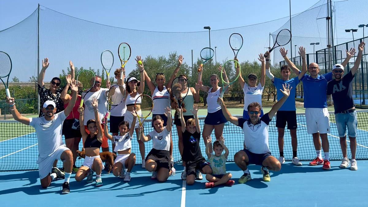 Co-Ro, la "Tennis Clinic" di Nociti e Perfetti riscuote grande successo al Tennis San Paolo