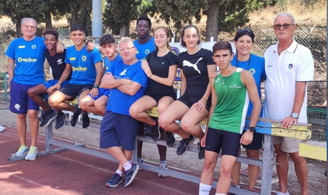 I cadetti della Corricastrovillari a Reggio Calabria in preparazione dei campionati italiani