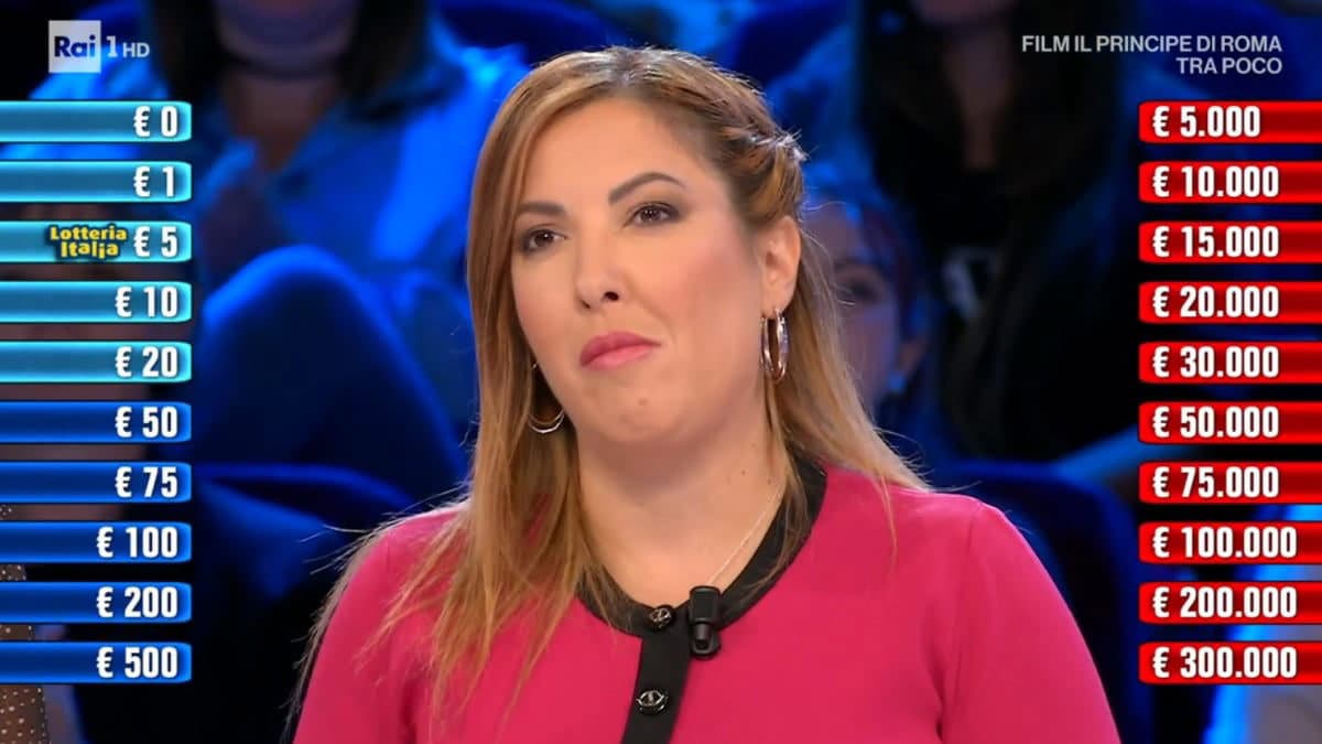 La rossanese Alessia ad "Affari tuoi" fa "la macumba" al Dottore