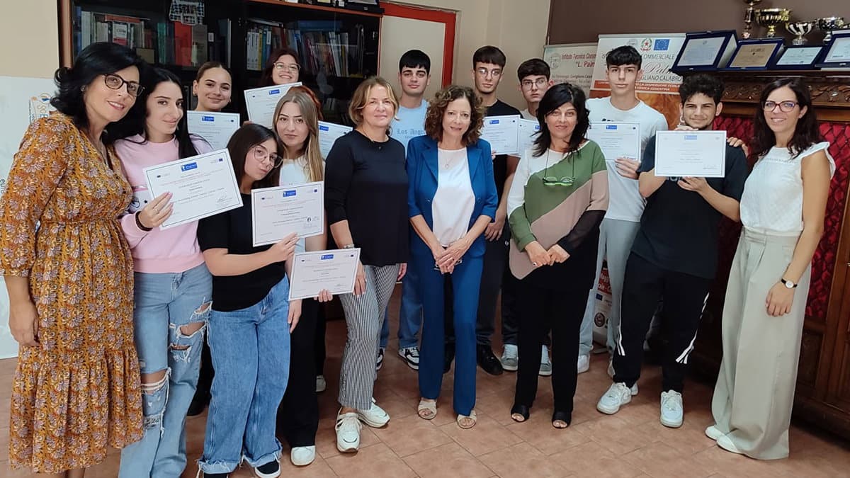 "Erasmus plus" per gli studenti del “Palma": da Co-Ro alla scoperta di Irlanda e Spagna