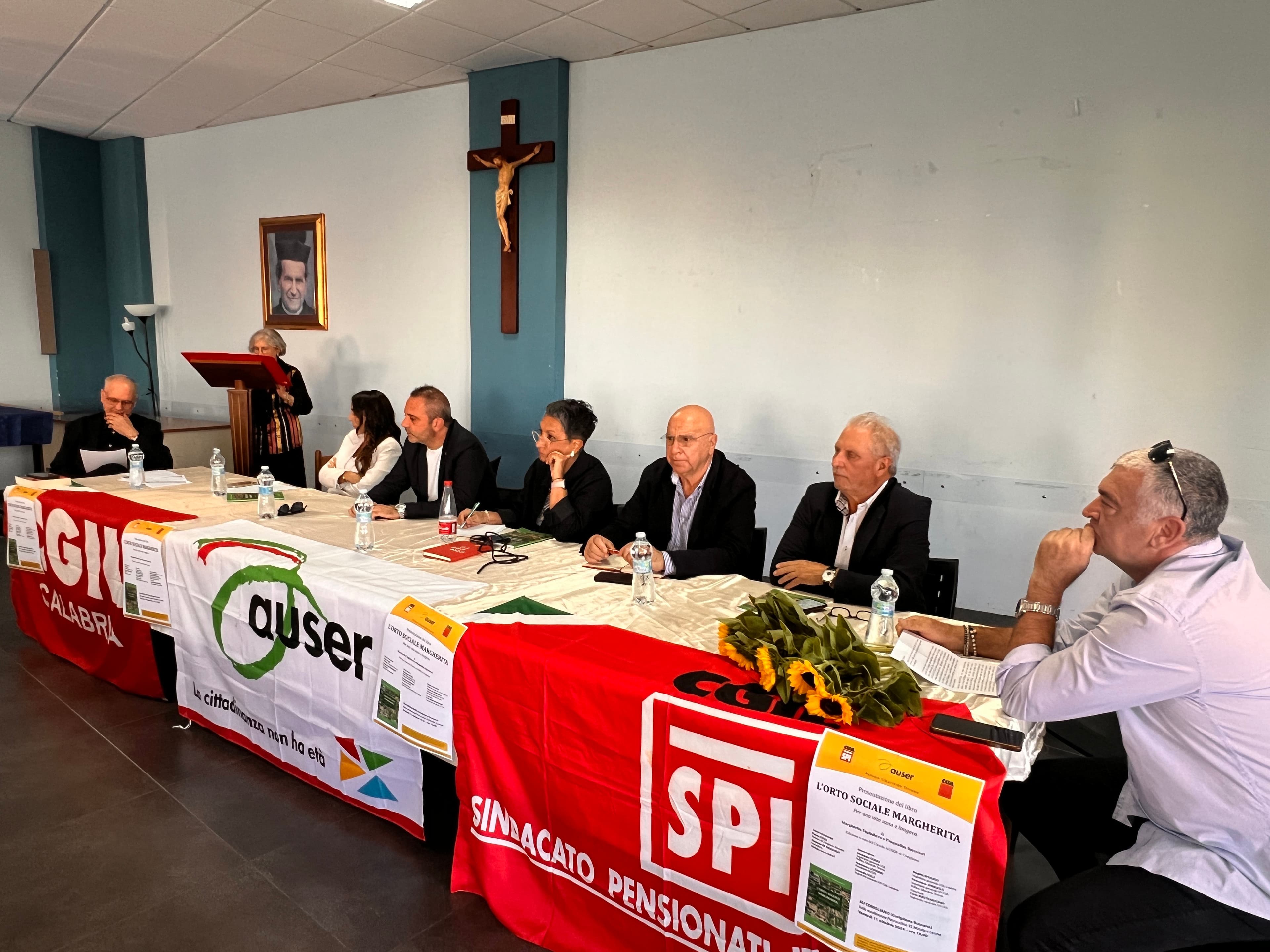 A Co-Ro presentato il libro che racconta l'esperienza terapeutica dell'Orto Sociale Auser