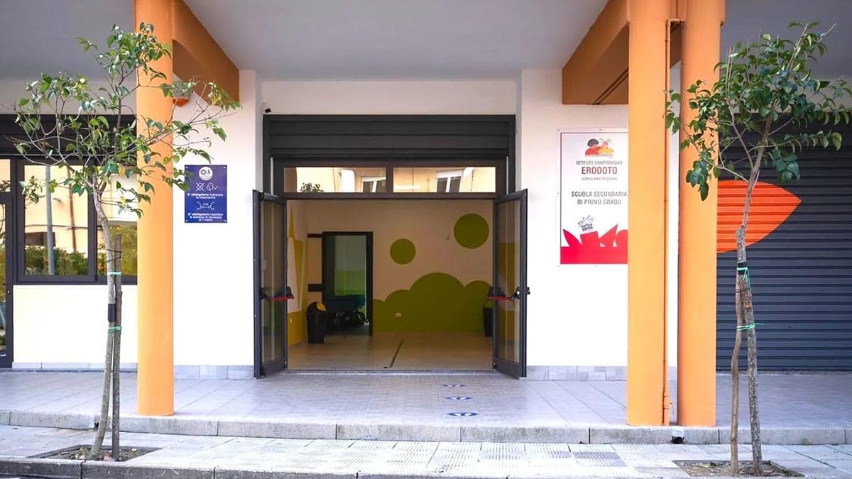 Giornata della Gentilezza: l'Istituto Erodoto alla scoperta del Galateo