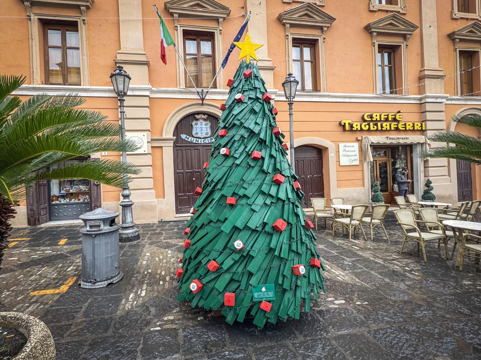 Gli alberi di Natale di Ecoross che fanno bene all’ambiente