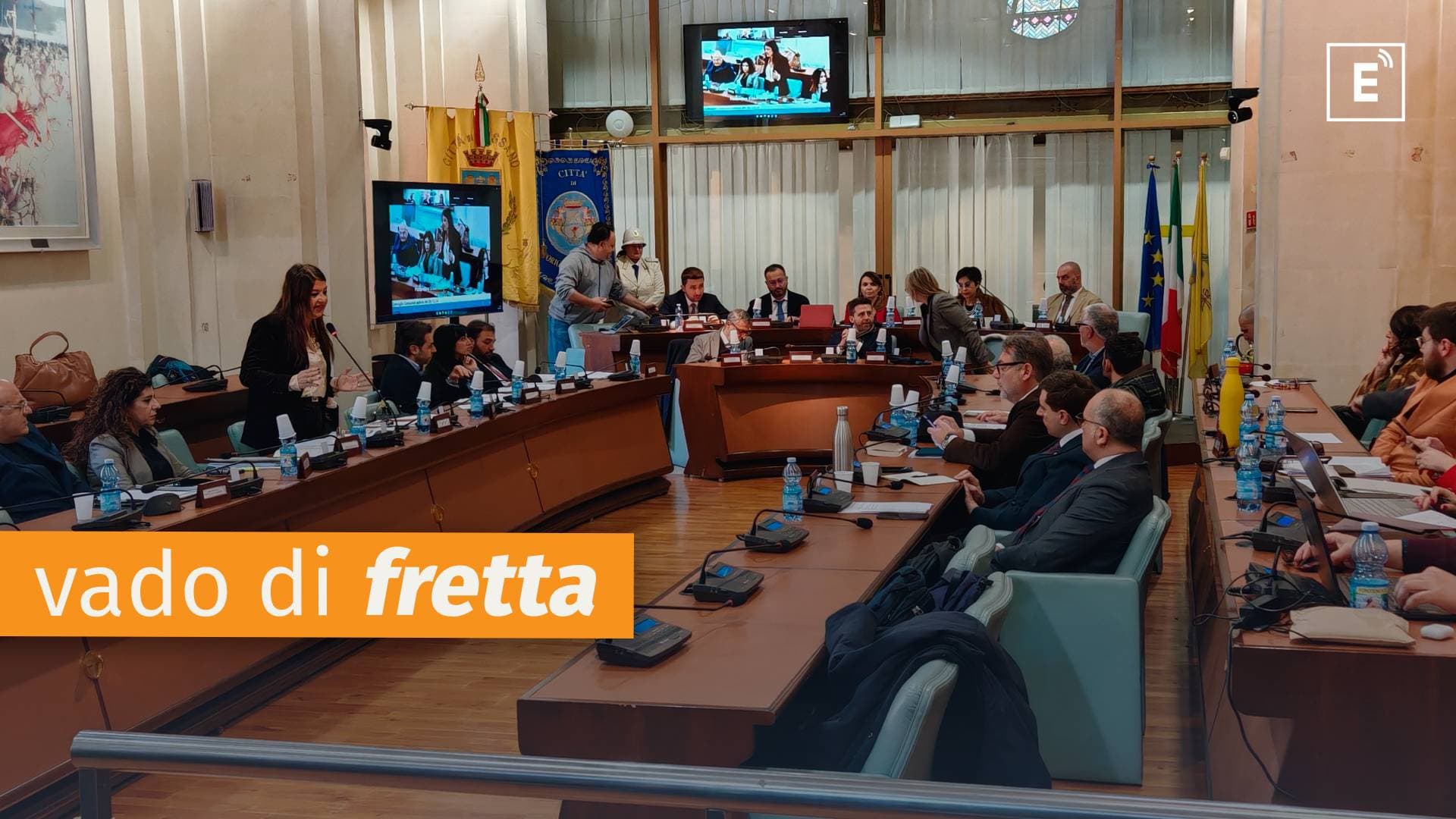 Un consiglio comunale "lampo" liquida velocemente variazioni finanziarie, debiti fuori bilancio e... polemiche