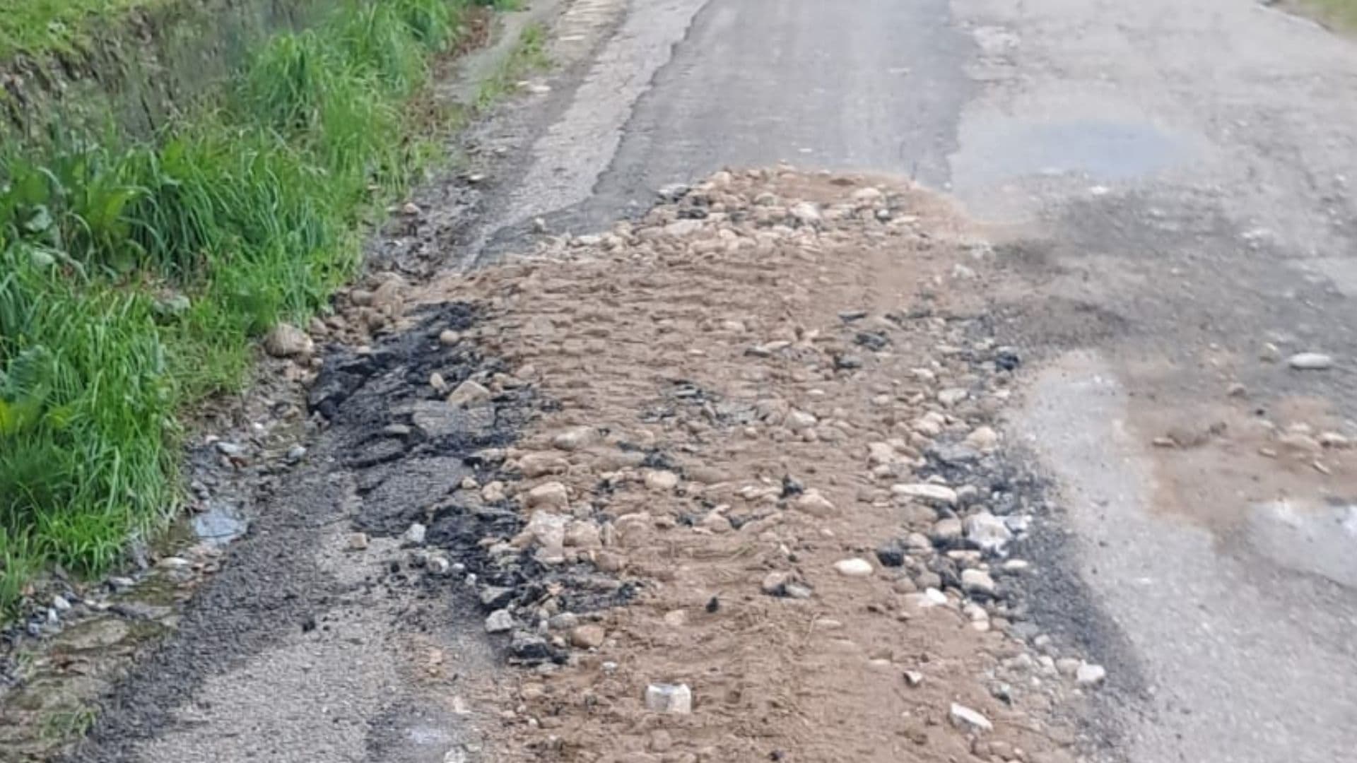 Strade dissestate sul territorio di Altomonte: i cittadini chiedono il regolare ripristino