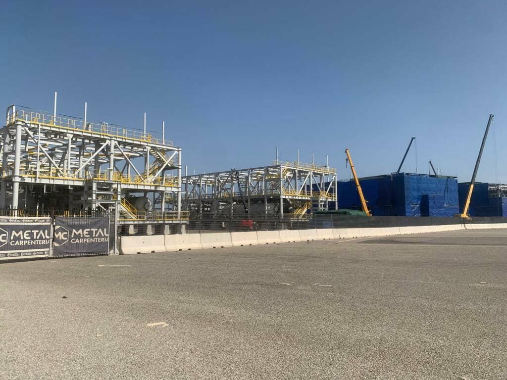 Ecco svelate le tante bugie raccontate sull'investimento nel porto