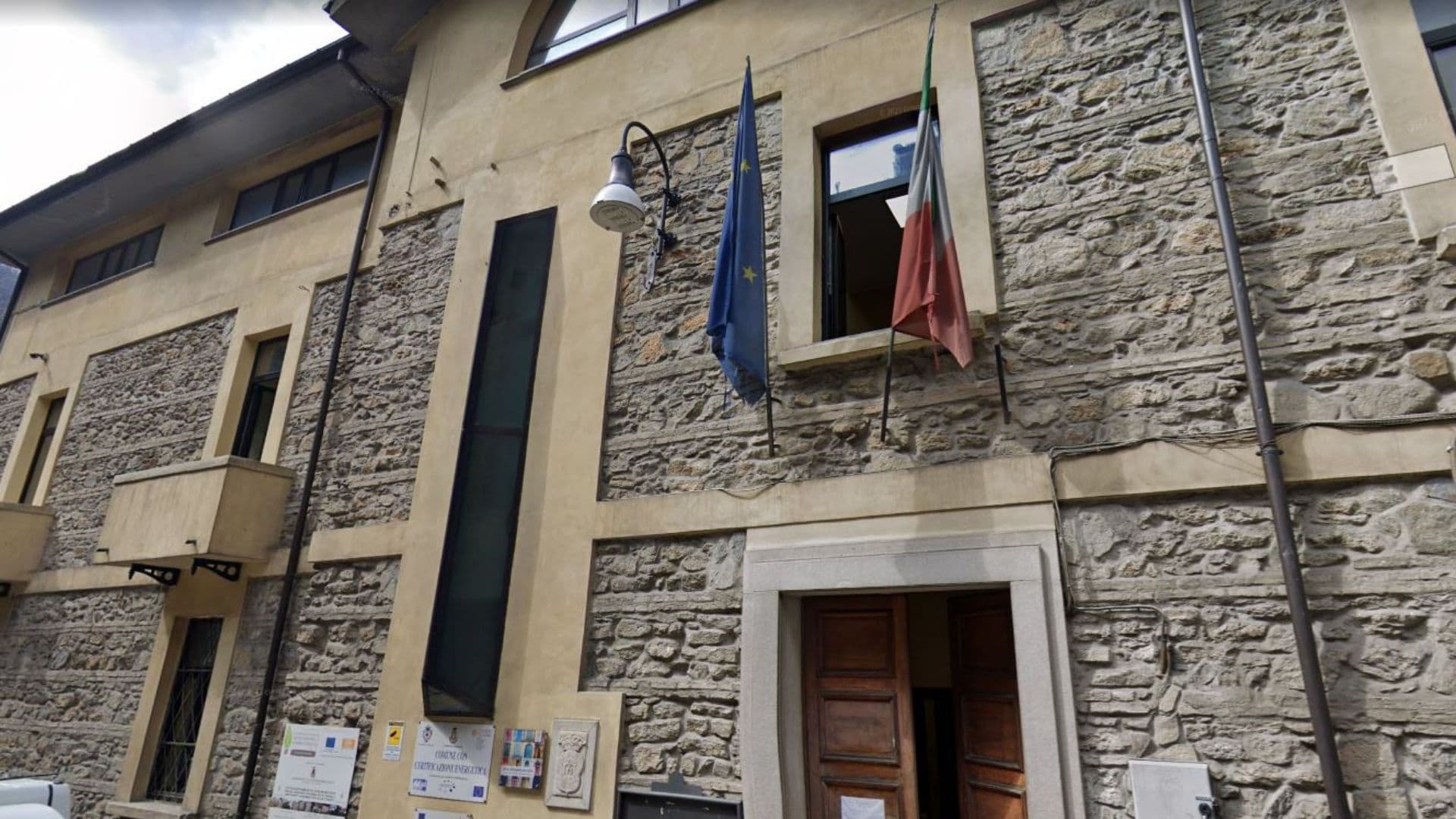 "Per la Rinascita di Longobucco" contro Pirillo: «Sindaco delle ditte e degli enti esterni»