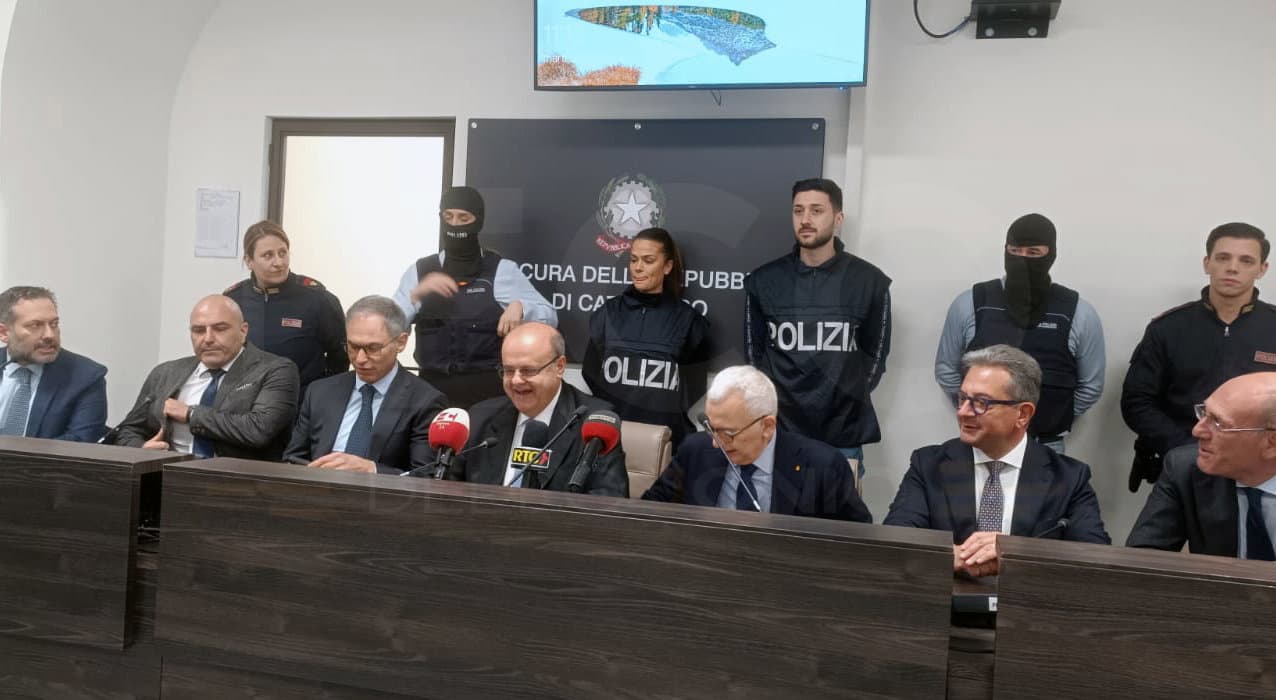 ‘Ndrangheta, Stoccarda sotto l’assedio della ‘ndrina di Cariati tra estorsioni e intimidazioni