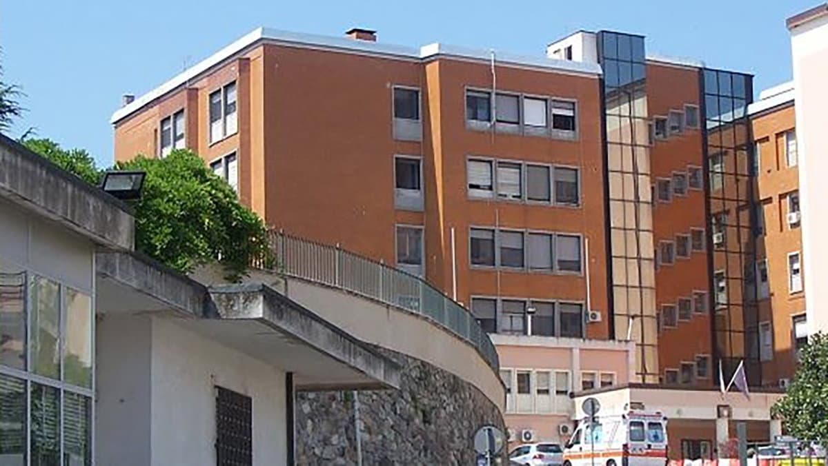 «Il Laboratorio Analisi di Corigliano è a rischio chiusura»