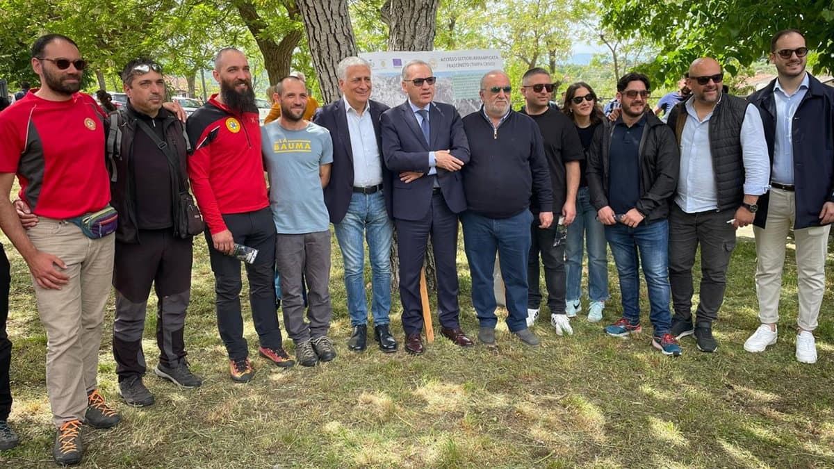 Arrampicata, inaugurati a Frascineto i settori a "Timpa Crivo"