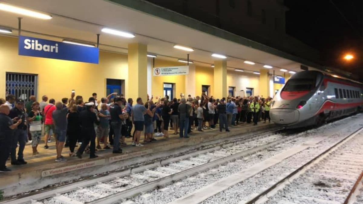 "Schierarsi" chiede l’adeguamento dei marciapiedi della stazione di Sibari