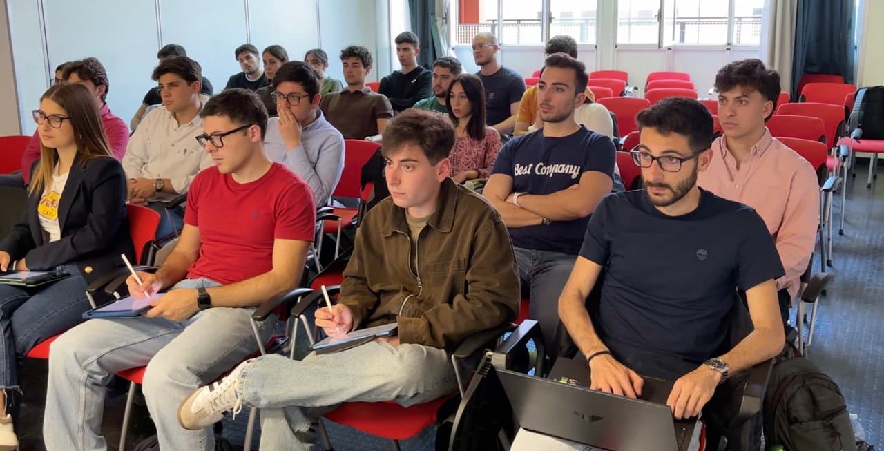 Unical fucina di talenti, Amazon e Vodafone "pescano" da Ingegneria gestionale