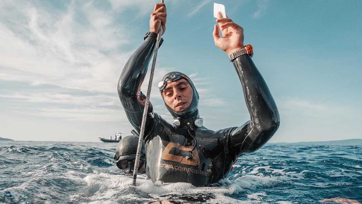 Il campione mondiale di Apnea, Antonio Mogavero, sceglie il mare di Co-Ro per allenarsi